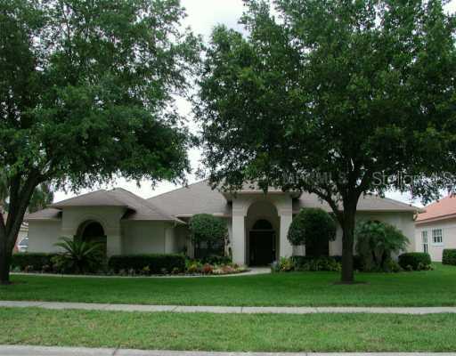 18001 Clear Lake Dr., Lutz, FL 33548