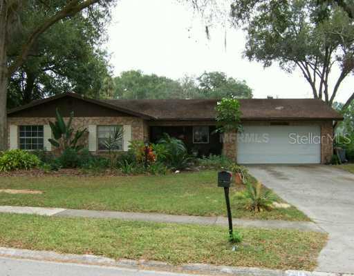 901 Knight St., Seffner, FL 33584