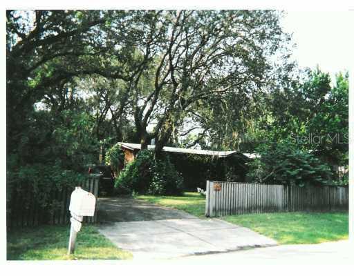 1909 S Mobile Villa Dr., Lutz, FL 33549