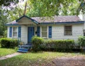 305 E Selma Ave., Tampa, FL 33603