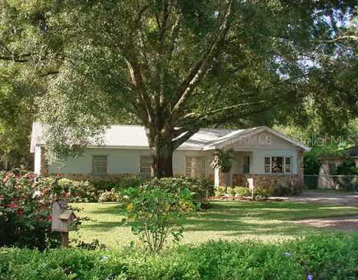 2207 Sunset Ln., Lutz, FL 33549