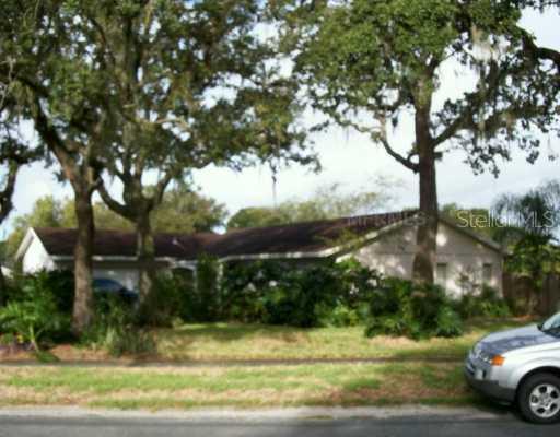 3651 Woodhill Dr., Brandon, FL 33511