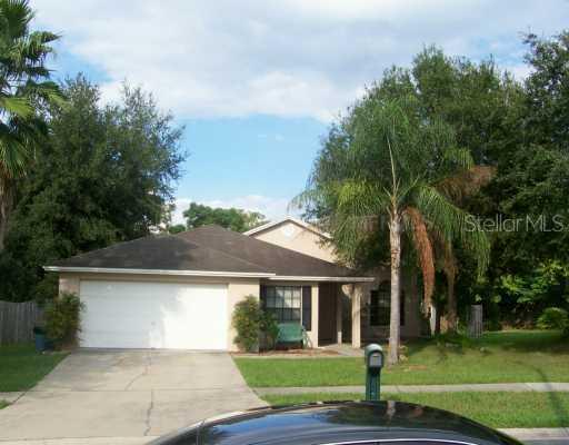 923 Sandywood Dr., Brandon, FL 33510