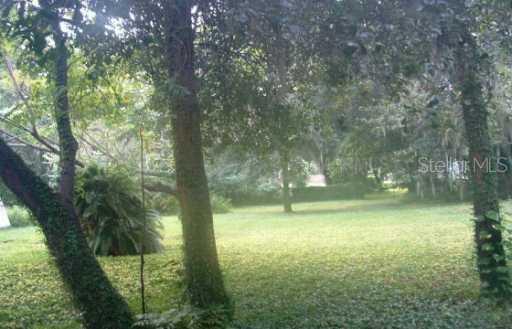 Lakeview Dr., Seffner, FL 33584