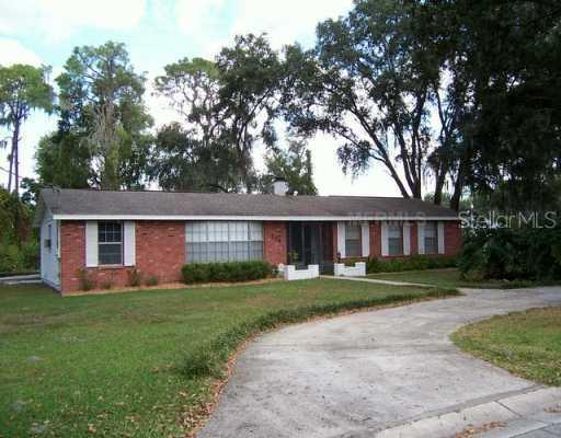 108 W Morrell Dr, Plant City, FL 33563