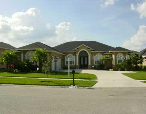 708 Charter Wood Pl., Valrico, FL 33594