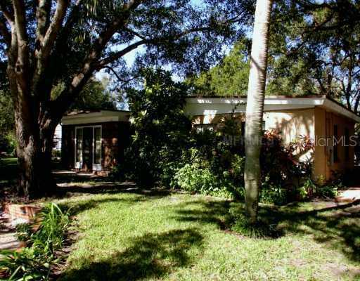 3911 W Pearl Ave., Tampa, FL 33611