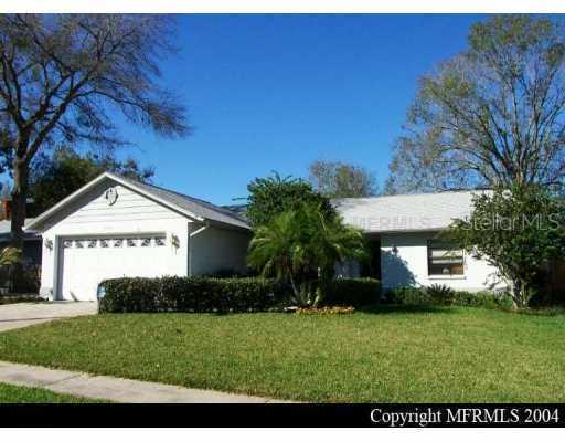 18244 Swan Lake Dr., Lutz, FL 33549