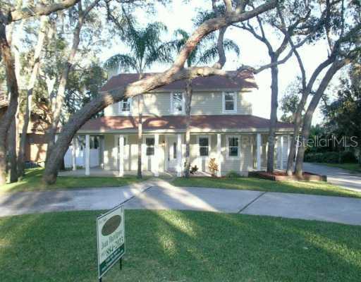 1032 Peninsula Ave., Tarpon Springs, FL 34689