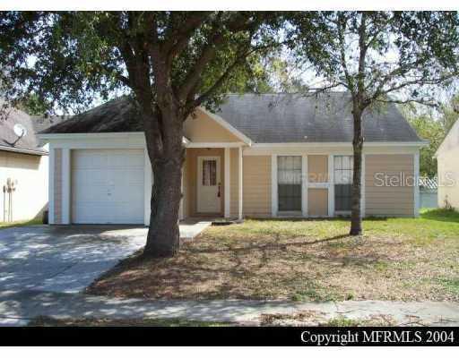 213 Regal Park Dr., Valrico, FL 33594