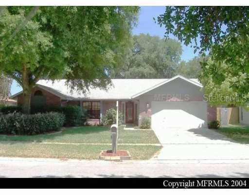 1108 Riflecrest Ave., Valrico, FL 33594