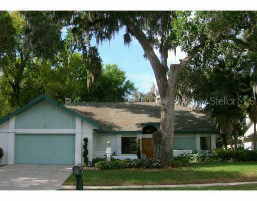1104 Glen Park Ln., Valrico, FL 33594