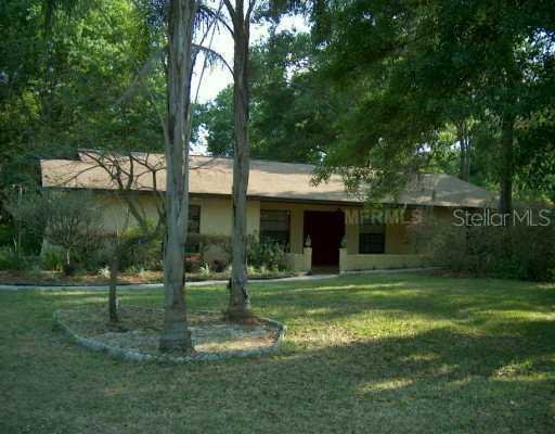 706 Welton Rd., Lutz, FL 33548