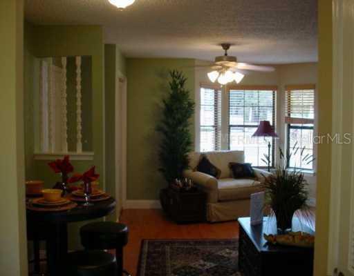 2302 Maki Rd. #107, Plant City, FL 33563