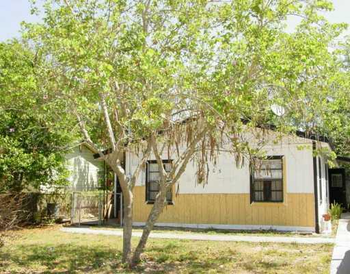 9405 N Mary Ave., Tampa, FL 33612