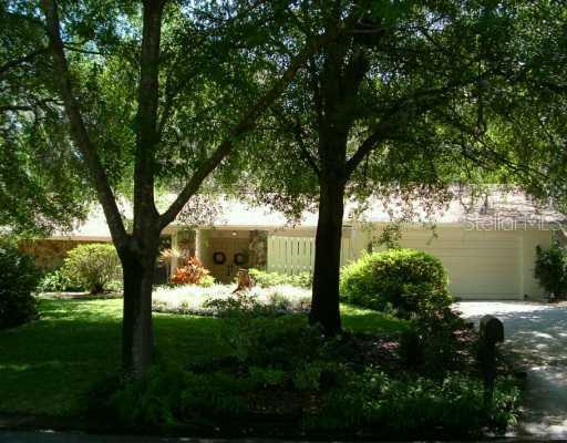 17013 Shady Pines Dr., Lutz, FL 33548
