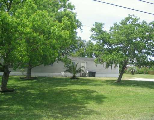 30242 Eastport Dr., Zephyrhills, FL 33544