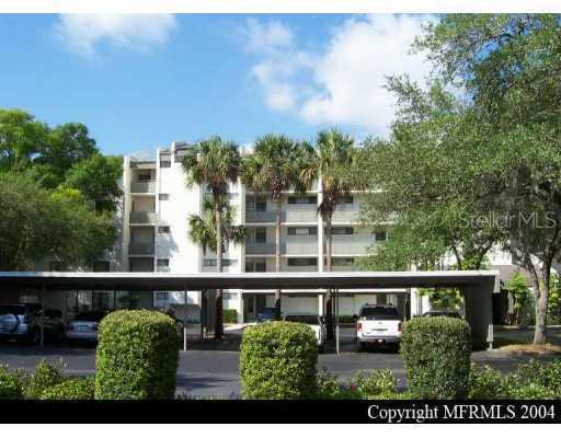 13626 N Greenfield Dr. #305, Tampa, FL 33618