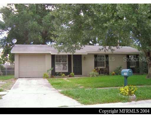 2208 Dumbarton Way, Valrico, FL 33594