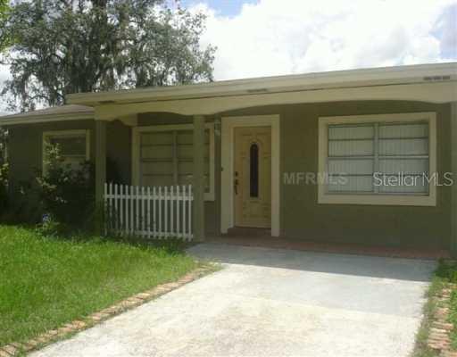 9907 N Oklawaha Ave., Tampa, FL 33617