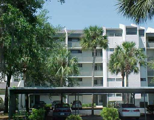 13626 Greenfield Dr. #106, Tampa, FL 33618