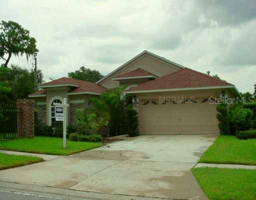 2014 Berry Lake Dr., Brandon, FL 33510