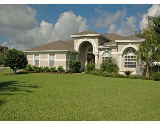 5018 Ashington Landing Dr., Tampa, FL 33647