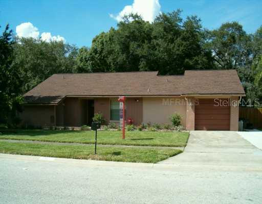 17644 Meadowbridge Dr., Lutz, FL 33549