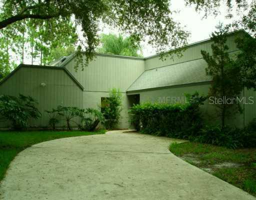 17825 Sunrise Dr., Lutz, FL 33549