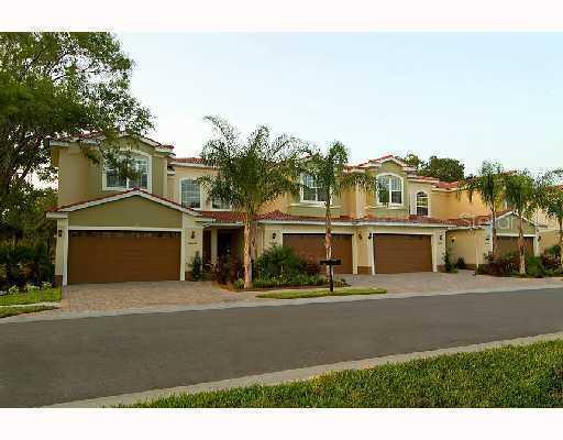 13942 Clubhouse Dr., Tampa, FL 33618