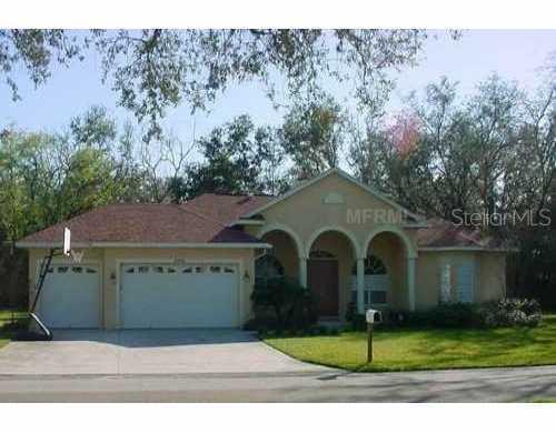 2409 Heather Manor Ln., Lutz, FL 33549