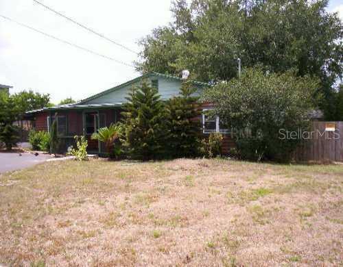 17018 Livingston Ave., Lutz, FL 33559