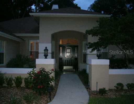 16809 Woburn Ln., Lutz, FL 33549