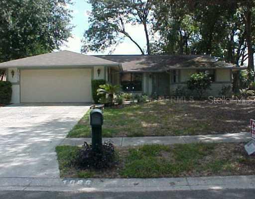 1026 Redbud Cir., Plant City, FL 33563