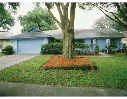 609 Green Cove Dr., Brandon, FL 33510