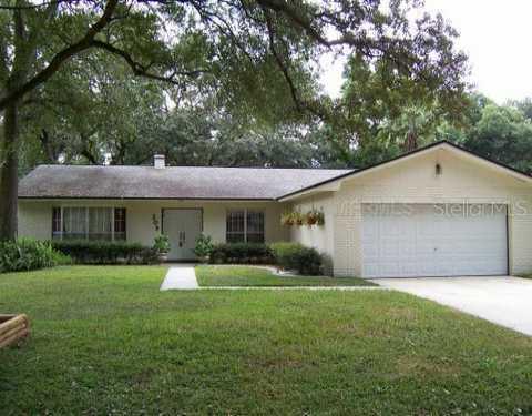 309 Greenview Dr., Brandon, FL 33510