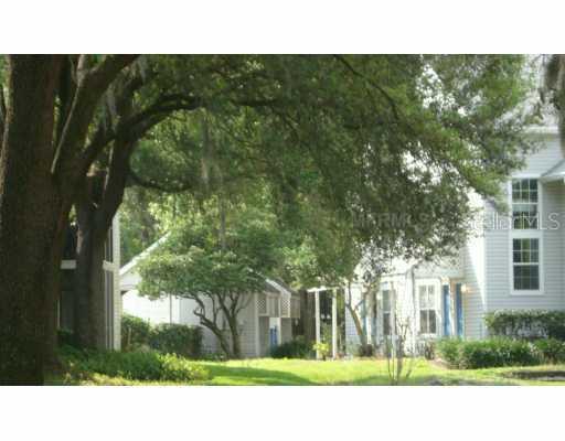 13620 Lake Magdalene #211, Tampa, FL 33618