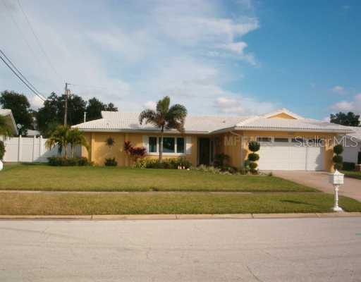 10465 Monarch Dr., Largo, FL 33774