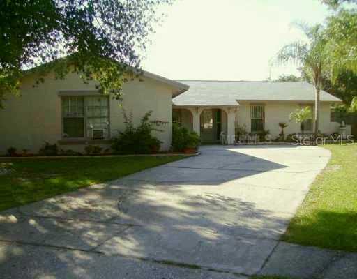 1012 Celtic Ct., Brandon, FL 33510