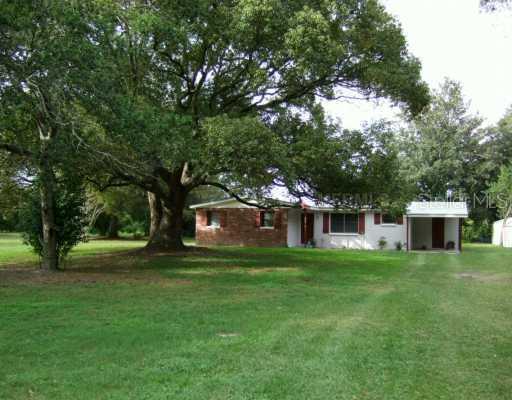 821 Crenshaw Lake Rd., Lutz, FL 33548
