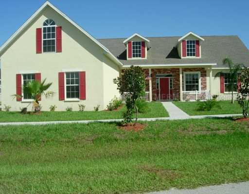 608 Graceful Oaks Ct., Plant City, FL 33565