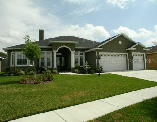 1016 Carriage Park Dr., Valrico, FL 33594