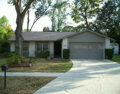 114 Field Ln., Seffner, FL 33584