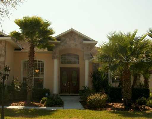 3915 Valrico Grove Dr., Valrico, FL 33594