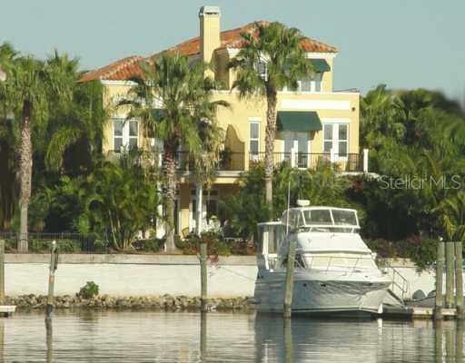 1129 Abbeys Way, Tampa, FL 33602