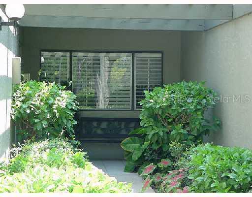 13627 Twin Lakes Ln., Tampa, FL 33618