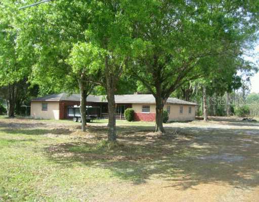 5605 Lakeside Dr., Lutz, FL 33558