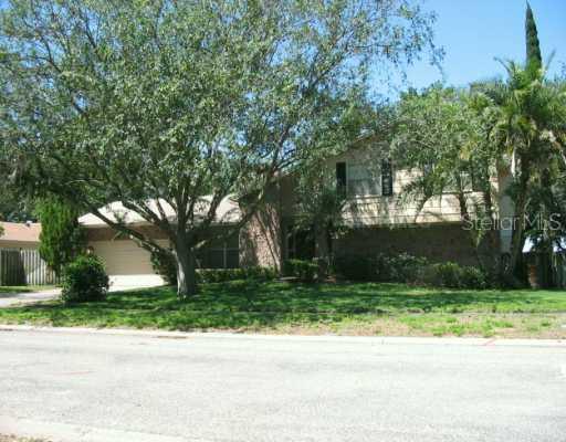 1808 Lakeview Dr., Brandon, FL 33511