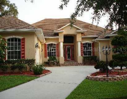 2333 Valrico Forest Dr., Valrico, FL 33594