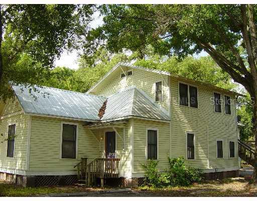 2830 N Elmore Ave., Tampa, FL 33603